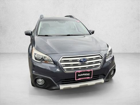 Used 2016 Subaru Outback 2.5i Limited AWD/4WD image 3