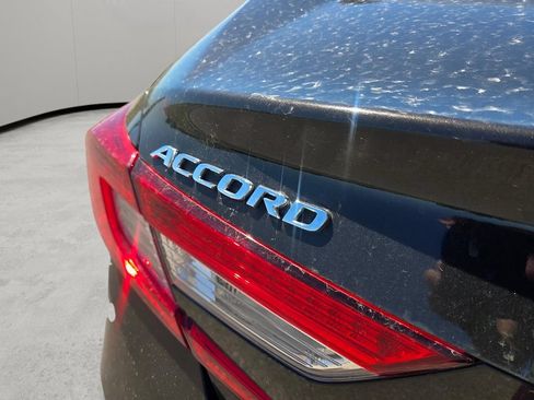 Used 2018 Honda Accord EX-L image 30