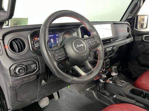 Used 2024 Jeep Wrangler Unlimited Rubicon 392 image 22