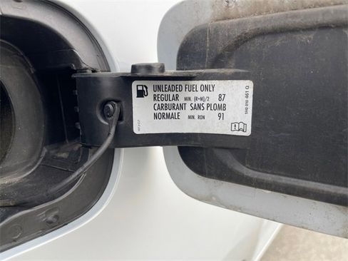 Used 2017 Volkswagen Jetta SEL image 16