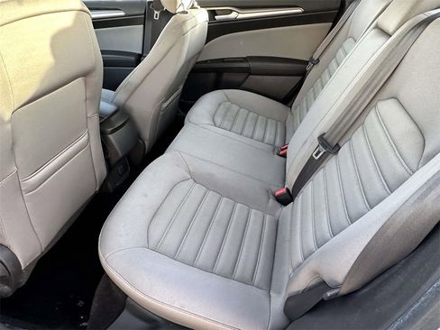 Used 2014 Ford Fusion S image 11