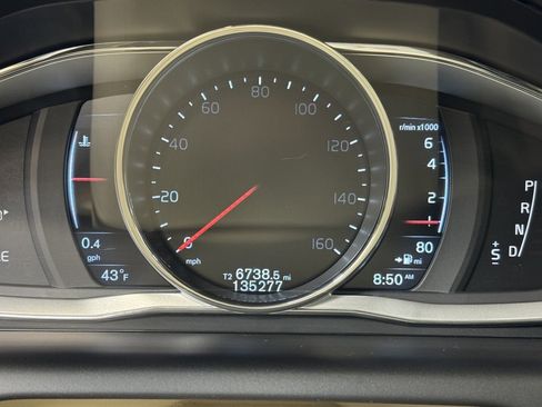 Used 2015 Volvo XC60 T5 Premier image 32