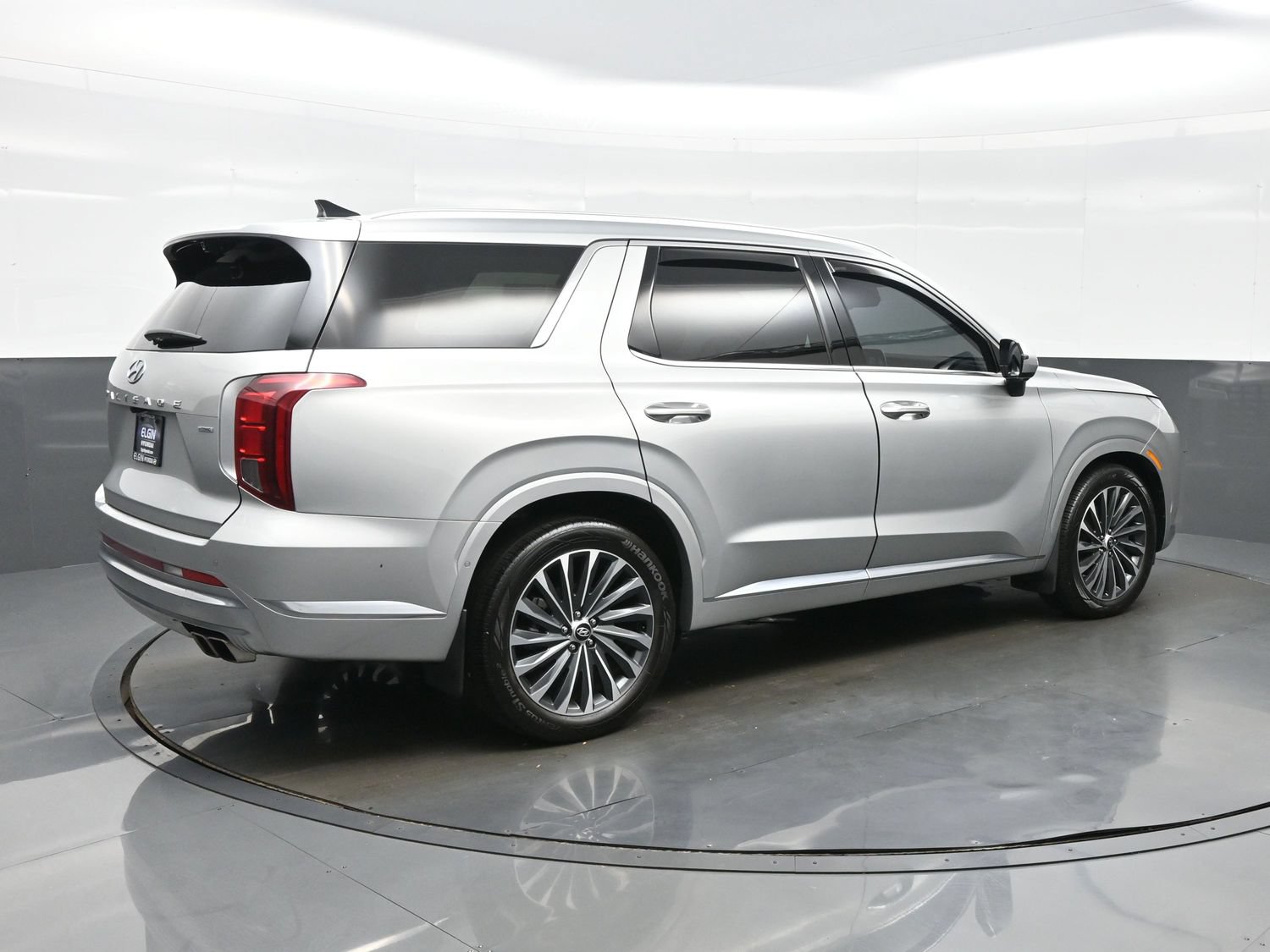 Certified 2024 Hyundai Palisade Calligraphy AWD/4WD image 6