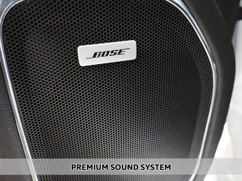 Used 2018 GMC Sierra 1500 SLT w/ SLT Premium Package image 4