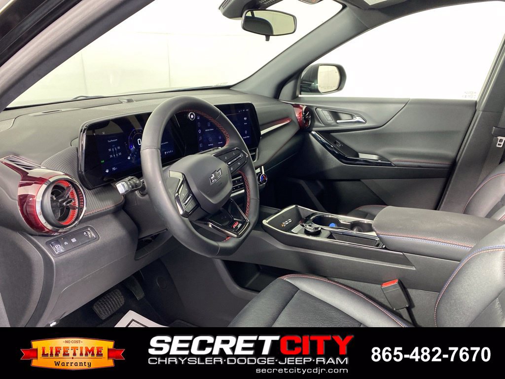 Used 2025 Chevrolet Equinox RS w/ Convenience Package III FWD image 11