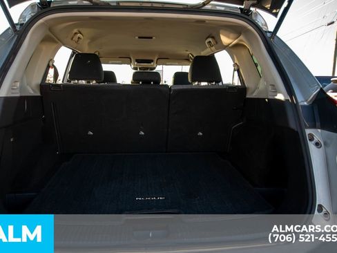 Used 2023 Nissan Rogue SV image 8