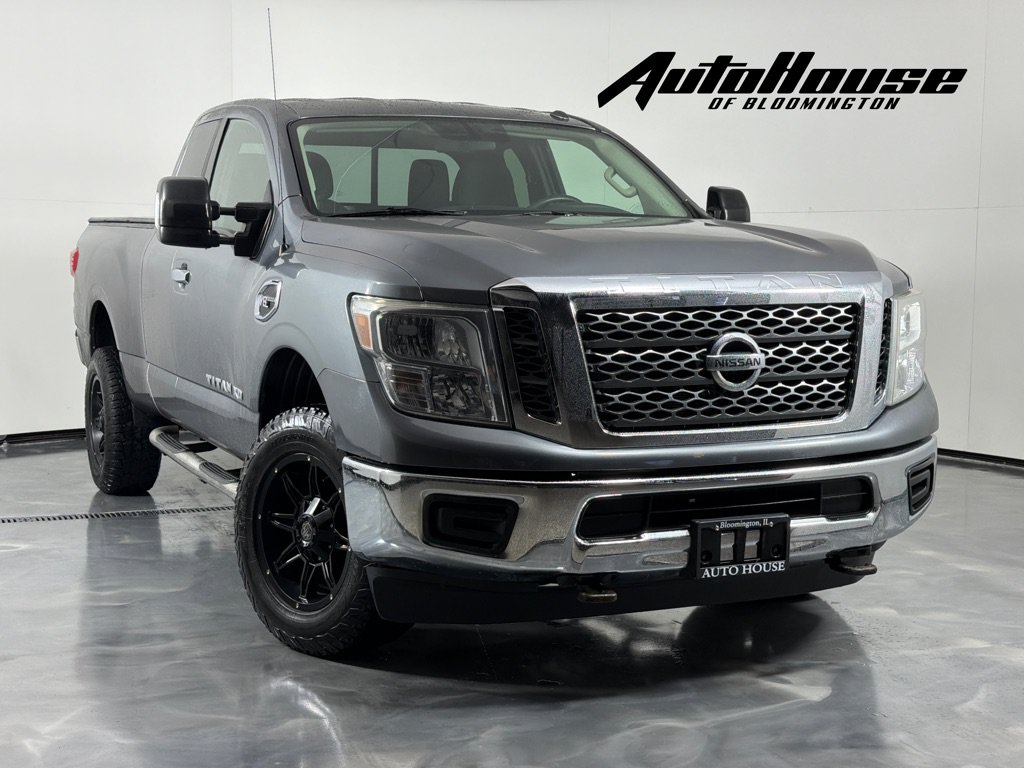 Used 2017 Nissan Titan SV AWD/4WD image 1