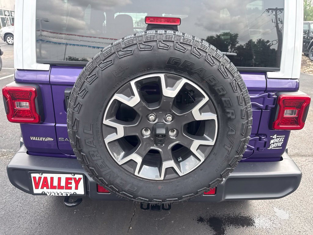 New 2026 Jeep Wrangler Unlimited Sahara w/ Whitecap Package AWD/4WD image 46