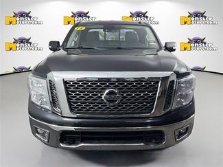 Used 2018 Nissan Titan SV video 2
