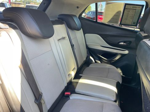 Used 2018 Buick Encore Preferred image 24