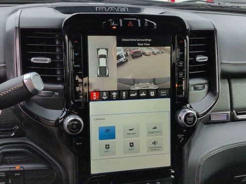 Used 2024 RAM 3500 Limited image 23