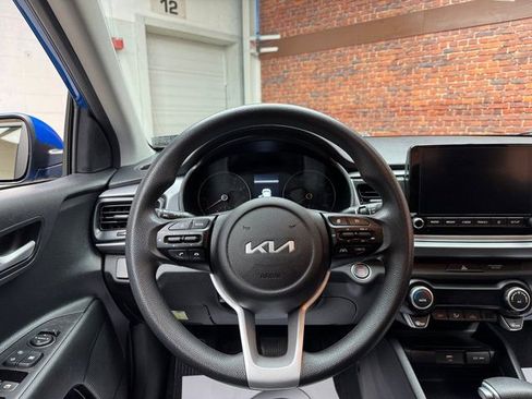 Used 2022 Kia Rio S w/ Technology Package image 14