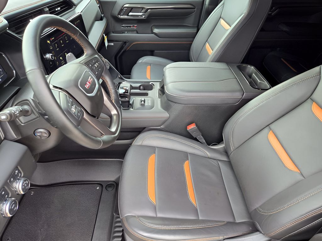 Used 2024 GMC Sierra 1500 AT4 w/ Technology Package AWD/4WD image 11