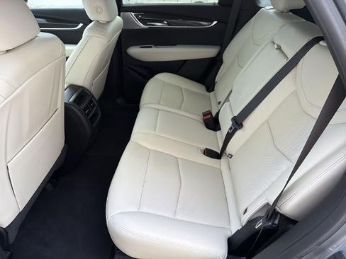 Certified 2023 Cadillac XT5 Sportv w/ Technology Package AWD/4WD image 21