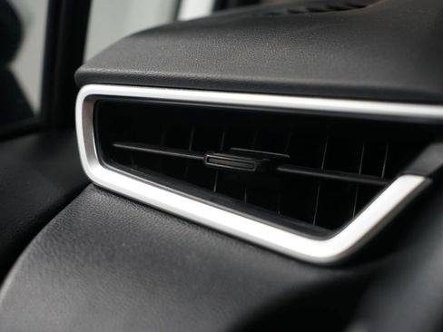 Certified 2024 Toyota Corolla LE image 22