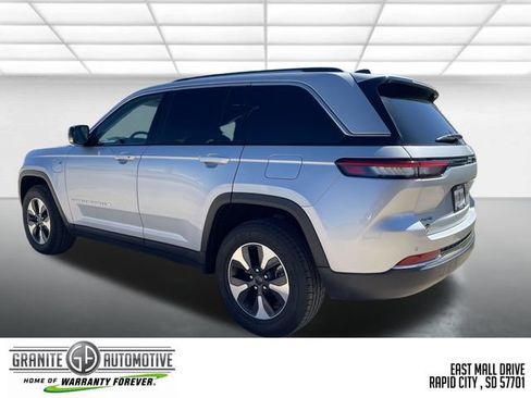 Used 2024 Jeep Grand Cherokee Limited 4xe AWD/4WD image 4