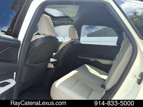Certified 2023 Lexus RX 350 Premium w/ Accessory Package (Z1) AWD/4WD image 17