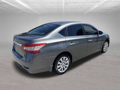 Used 2015 Nissan Sentra S FWD image 4