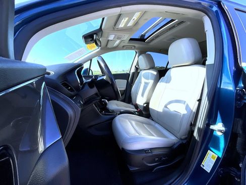 Certified 2019 Buick Encore Essence w/ Safety Package II AWD/4WD image 10