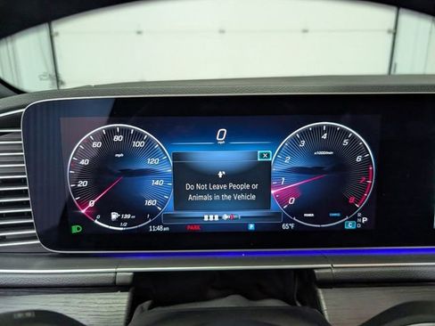 Used 2025 Mercedes-Benz GLE 350 4MATIC image 17