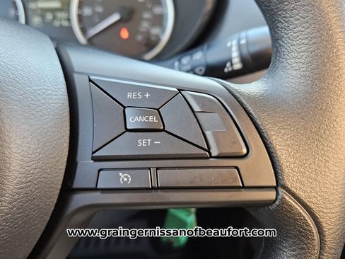 Used 2025 Nissan Versa S w/ Trunk Package image 13