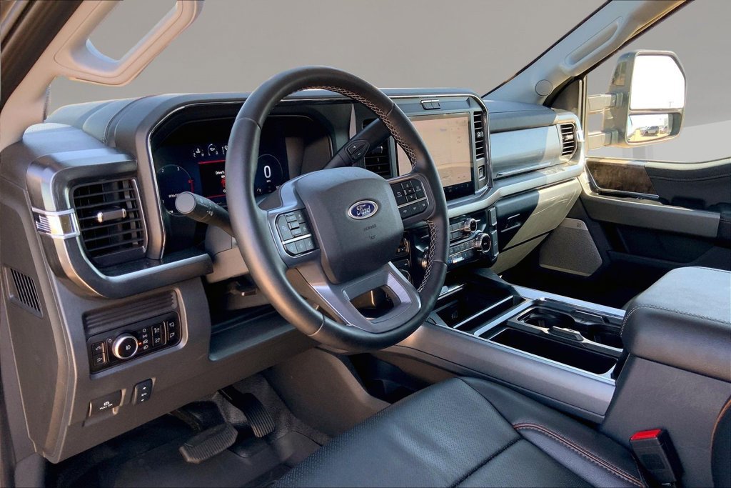 Used 2025 Ford F350 Lariat w/ Lariat Ultimate Package AWD/4WD image 12