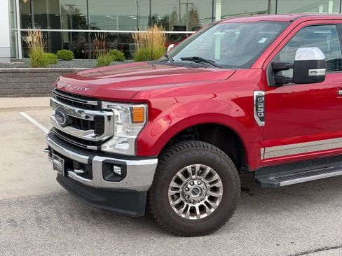 Used 2021 Ford F250 XLT w/ XLT Premium Package AWD/4WD image 2