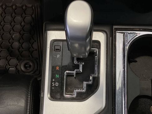 Used 2018 Toyota Tundra Platinum AWD/4WD image 22