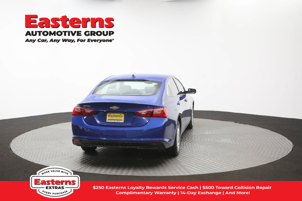 Used 2023 Chevrolet Malibu LT FWD image 39