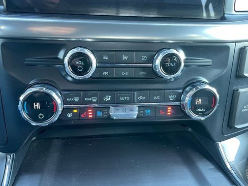 Used 2021 Ford F150 Lariat w/ Equipment Group 502A High image 11