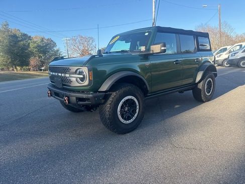 Certified 2022 Ford Bronco Badlands image 7