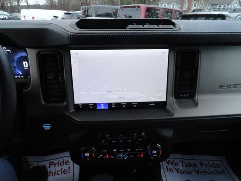 New 2025 Ford Bronco Outer Banks image 17