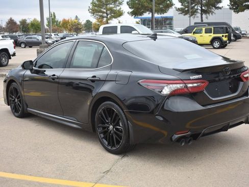 Used 2022 Toyota Camry XSE image 8