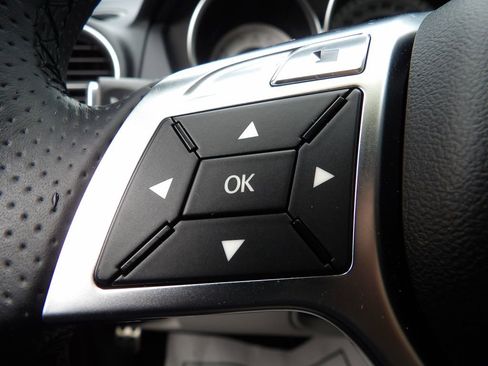 Used 2013 Mercedes-Benz C 250 Coupe image 17