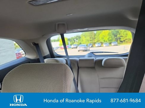 Used 2018 Honda Pilot LX image 15
