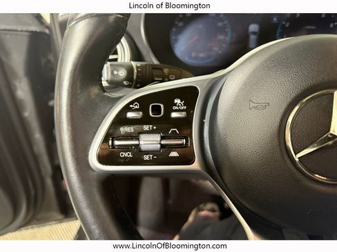 Used 2022 Mercedes-Benz GLC 300 4MATIC image 24