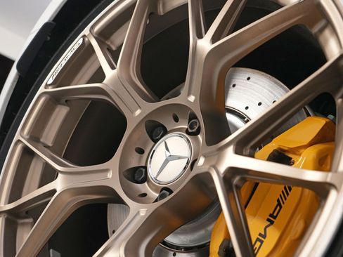 Used 2024 Mercedes-Benz AMG GT 63 image 75