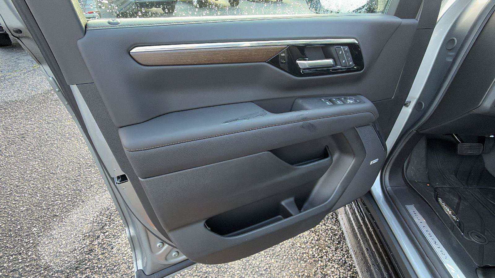 New 2026 Chevrolet Tahoe High Country w/ Sun And Tow Package AWD/4WD image 4