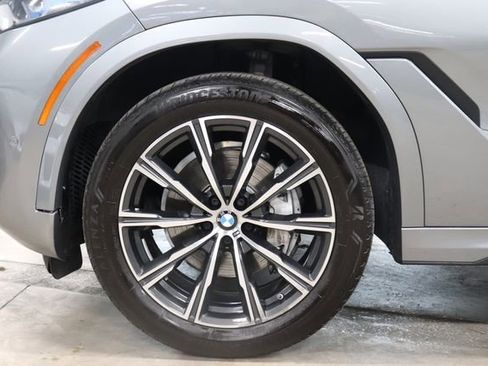 Used 2026 BMW X6 xDrive40i AWD/4WD image 36