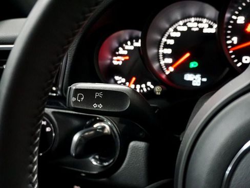 Used 2019 Porsche 911 Carrera image 31