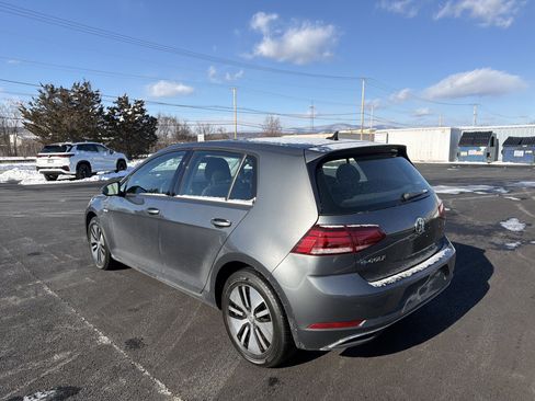 Used 2019 Volkswagen e-Golf SE w/ Driver Assistance Package image 8