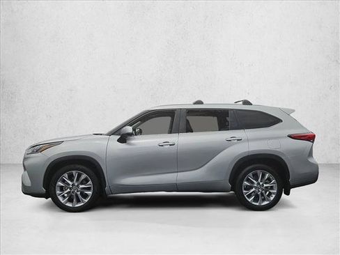 Used 2020 Toyota Highlander Limited AWD/4WD image 10