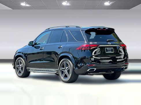 Used 2024 Mercedes-Benz GLE 450 4MATIC image 3