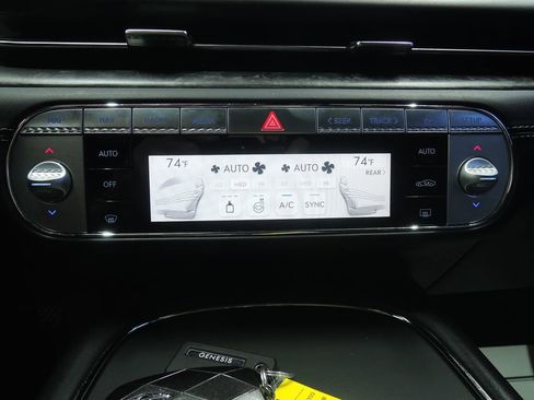 Used 2025 Genesis G90 3.5T AWD/4WD image 20