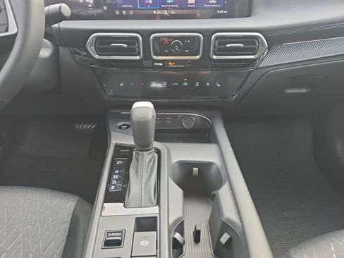 New 2026 Nissan Sentra SV image 3