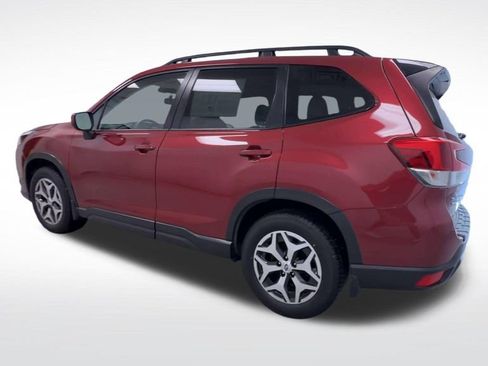 Used 2024 Subaru Forester Premium AWD/4WD image 6