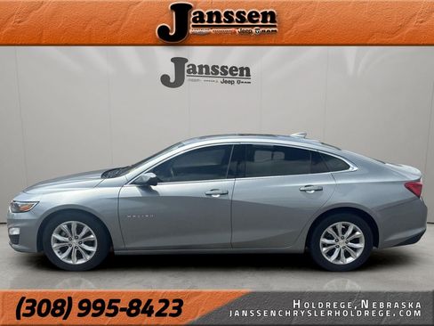 Used 2024 Chevrolet Malibu LT FWD image 1