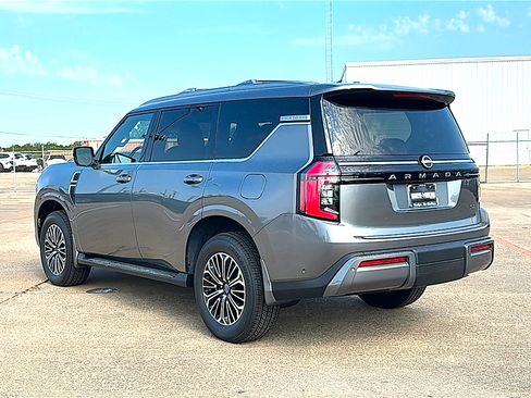 New 2026 Nissan Armada SL w/ Captain's Chari Seat Package AWD/4WD image 4