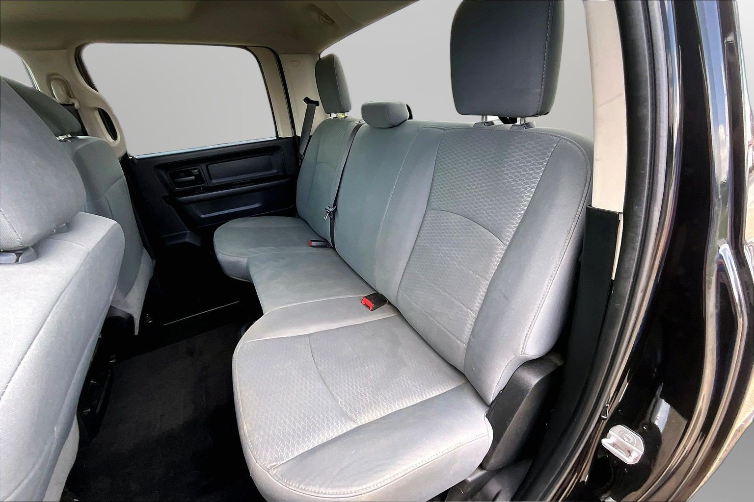 Used 2017 RAM 2500 Tradesman w/ Chrome Appearance Group AWD/4WD image 17