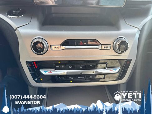 Used 2022 Ford Explorer XLT w/ Equipment Group 202A image 31